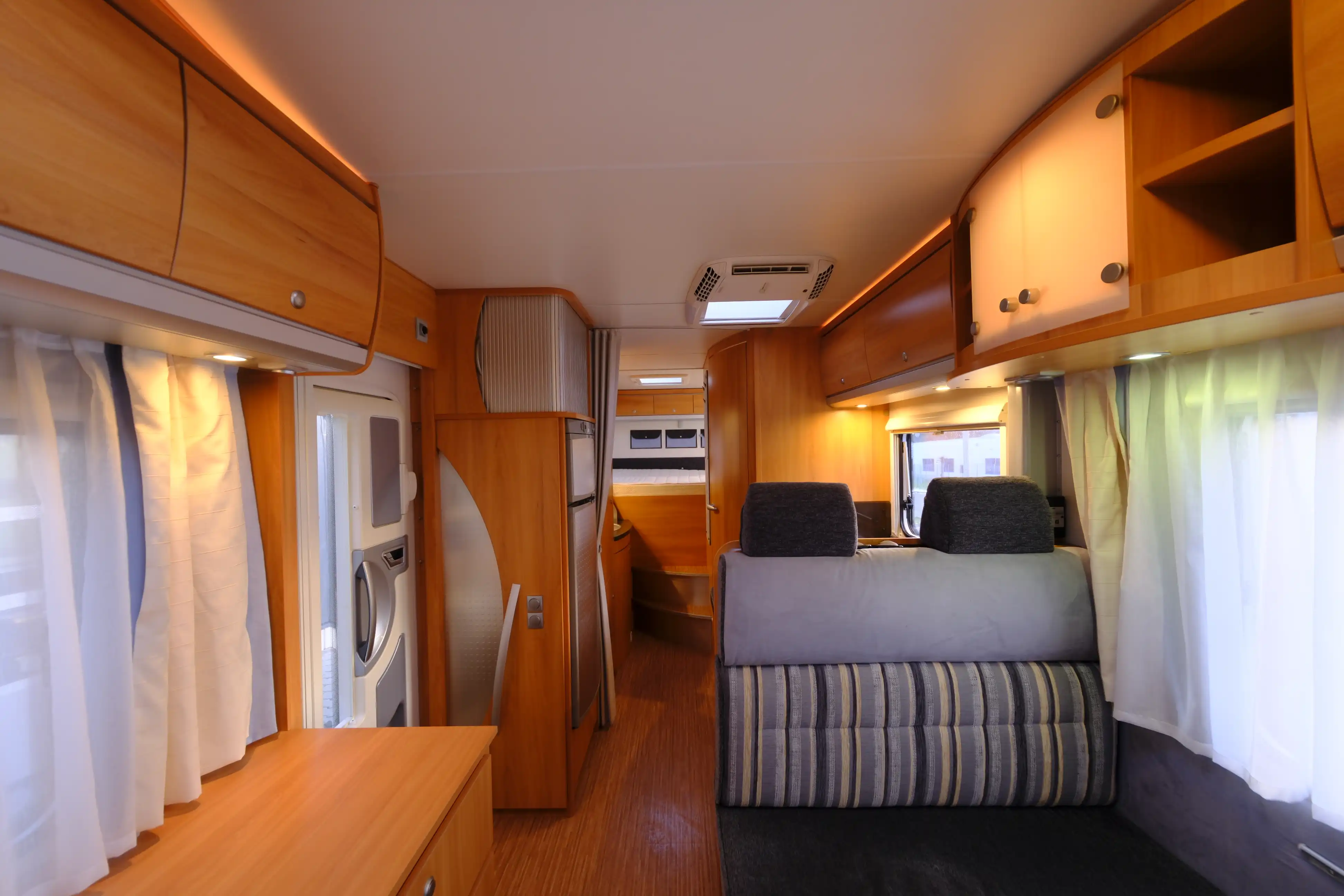 KNAUS Sun Traveller 800 DG